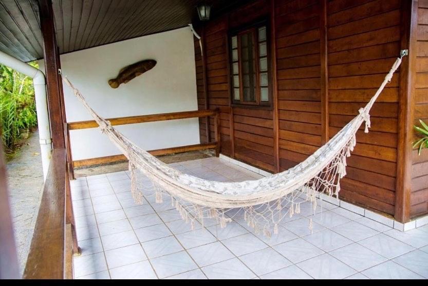 Casa c Piscina no Litoral Norte dentro do Condomínio Bertioga Exterior foto